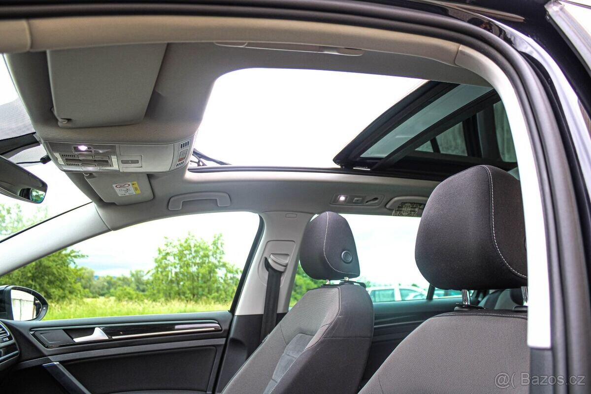 Volkswagen Golf Variant 1.5 TGI Highline DSG - 13
