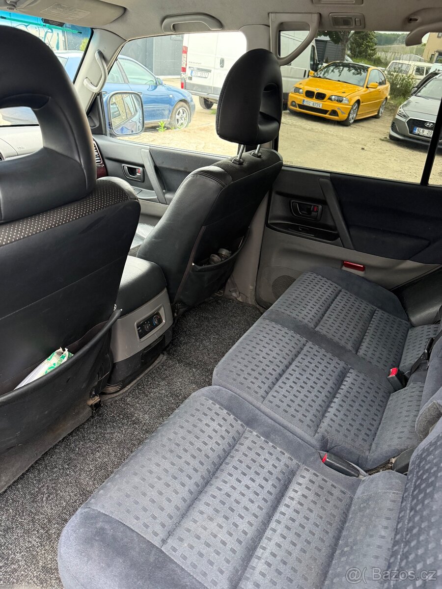 Mitsubishi pajero - 13
