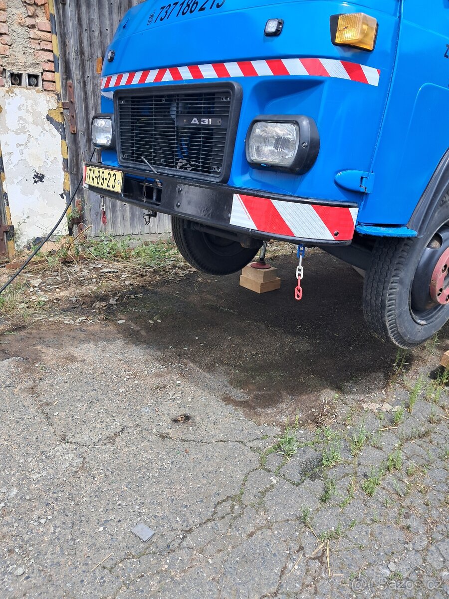 Oprava a renovace karosářské práce. - 13