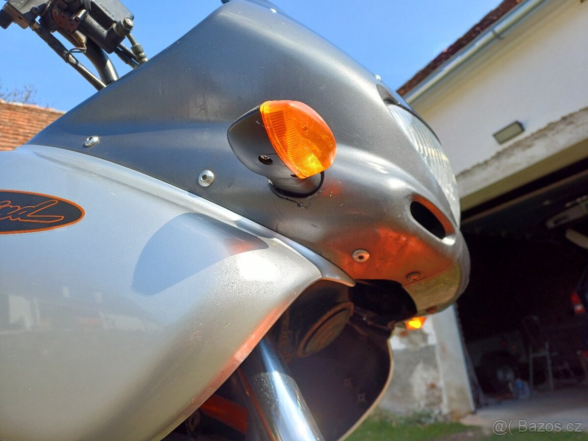 Suzuki Freewind 650 - 13
