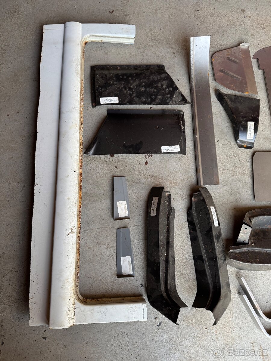 Plechařina VW T2 - 13