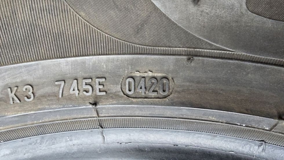 Zimní pneu 235/60/18 Pirelli - 13