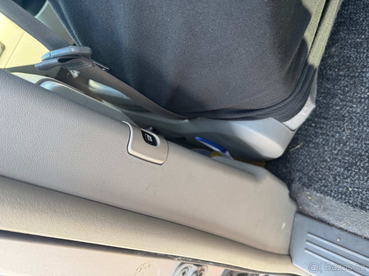 Chrysler voyager/volkswagen routan - 13