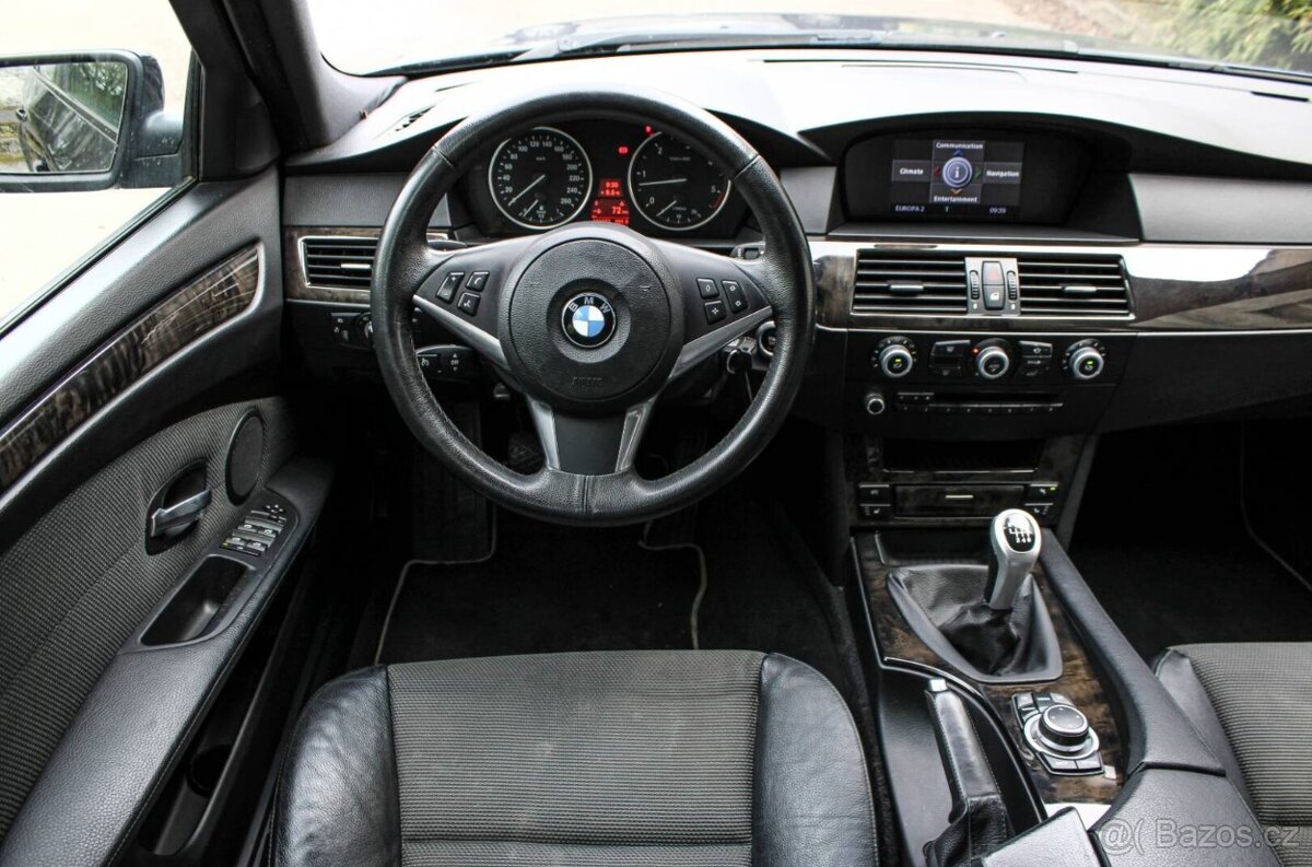 BMW Rad 5 Touring E61 525d - 13