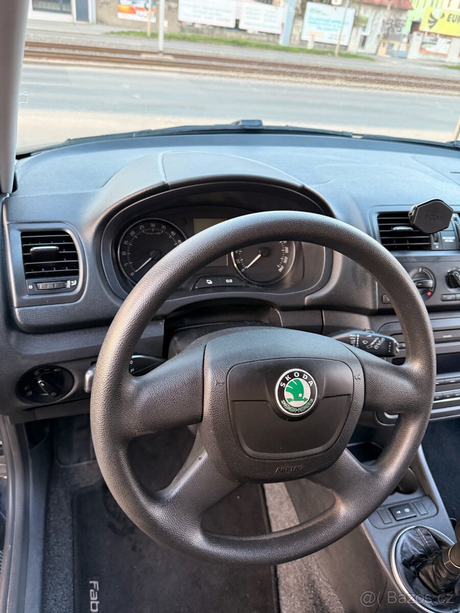 Škoda Fabia II Combi - 13