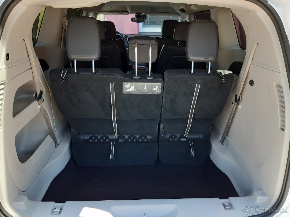 Chrysler Pacifica 3,6L, kůže, radar, 7míst, 2021, nový model - 13