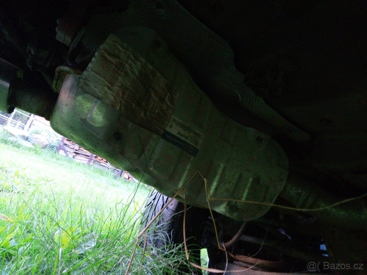 Hyundai Santa Fe, Hyundai - 13