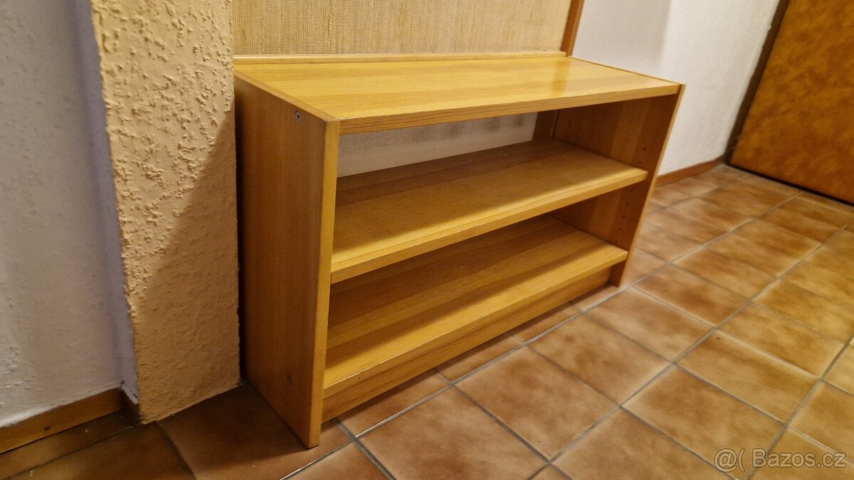Předsíňová stěna se zrcadlem - 13