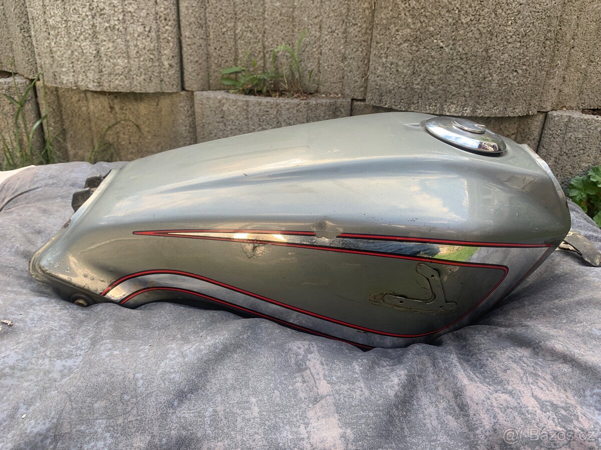 Honda CB 750 SC Nighthawk díly - 13