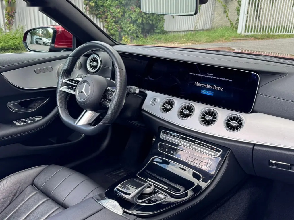 Mercedes-Benz Třídy E, 200 Cabrio - 13