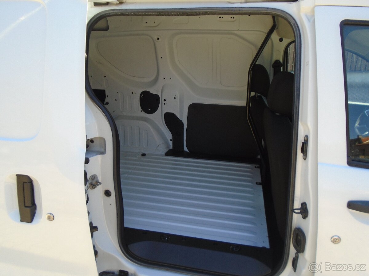 Dacia Dokker 1.6 i, r.v. 2018 - 13