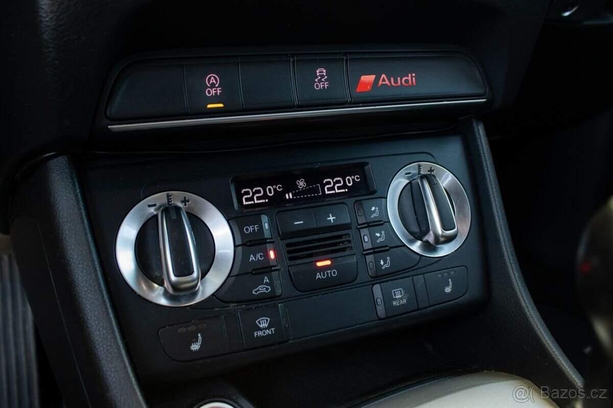 Audi Q3 2.0 TDi Quattro Manuál - 13