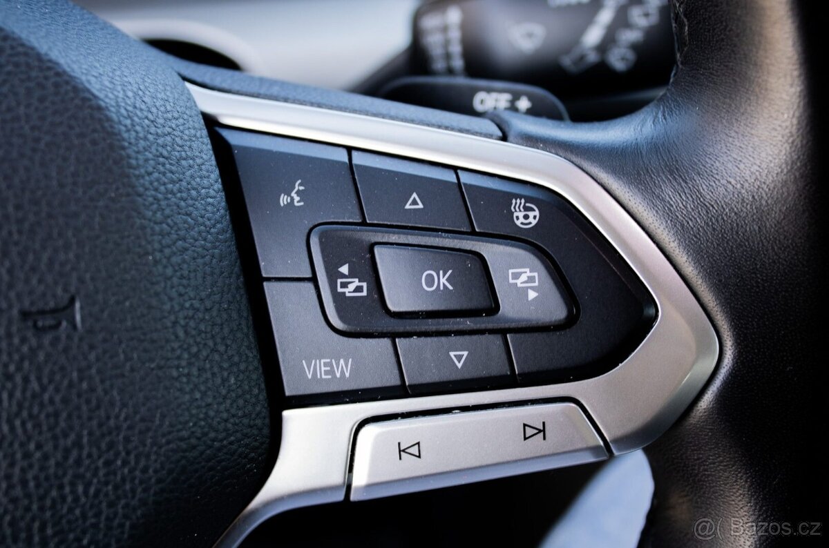 Volkswagen Golf Variant 2.0 TDi/ 110kW - 13