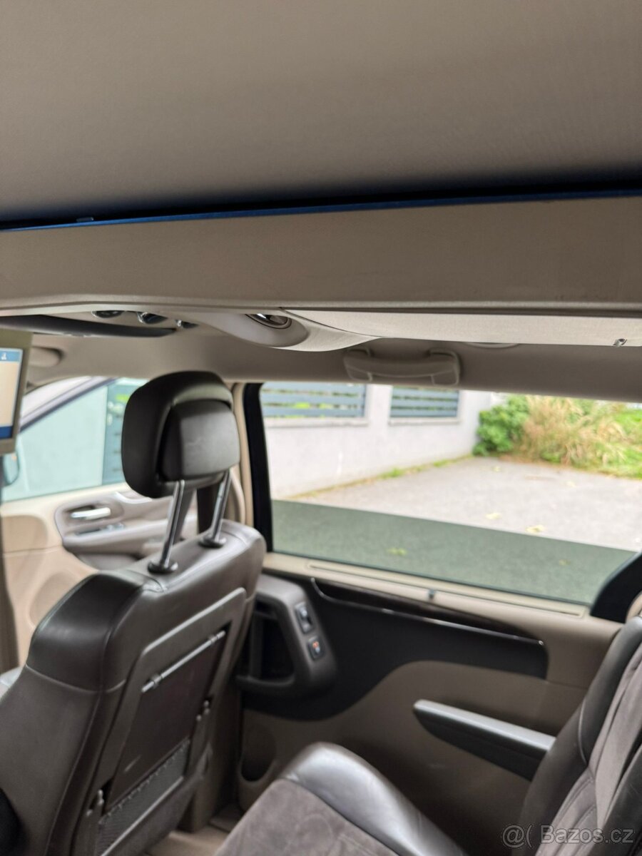 Chrysler Voyager 2.8 CRD, automat, 7 míst - 13