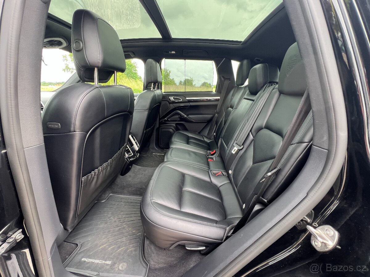 Porsche Cayenne S E-HYBRID V6 PLATINUM EDITION 416PS - 13