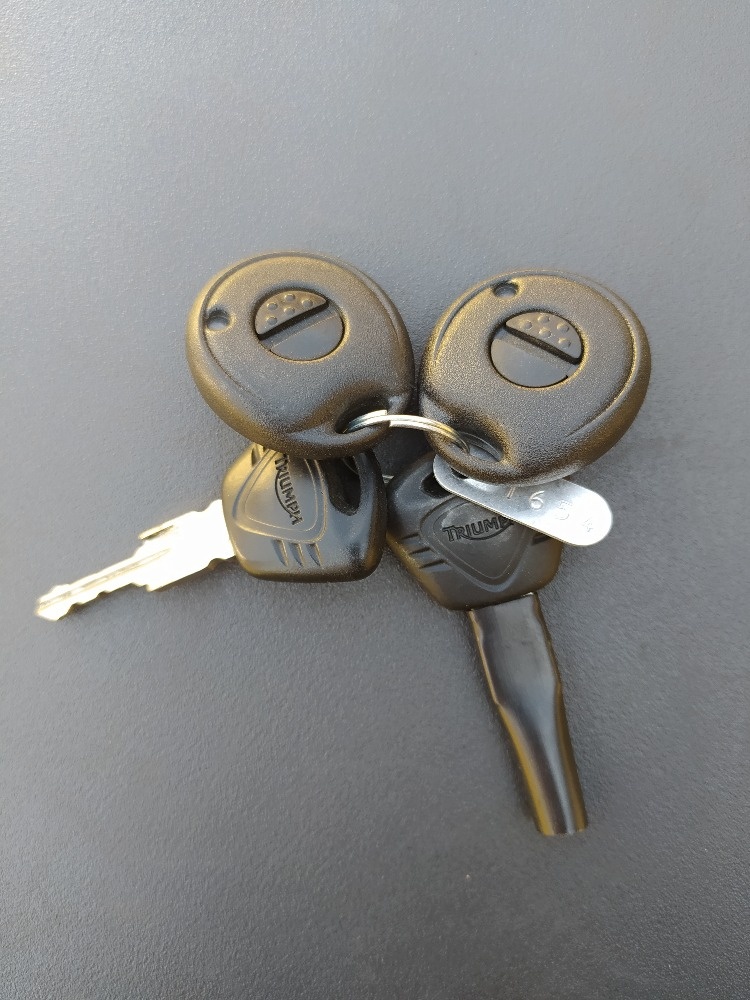 TRIUMPH TIGER 800 XR - 13