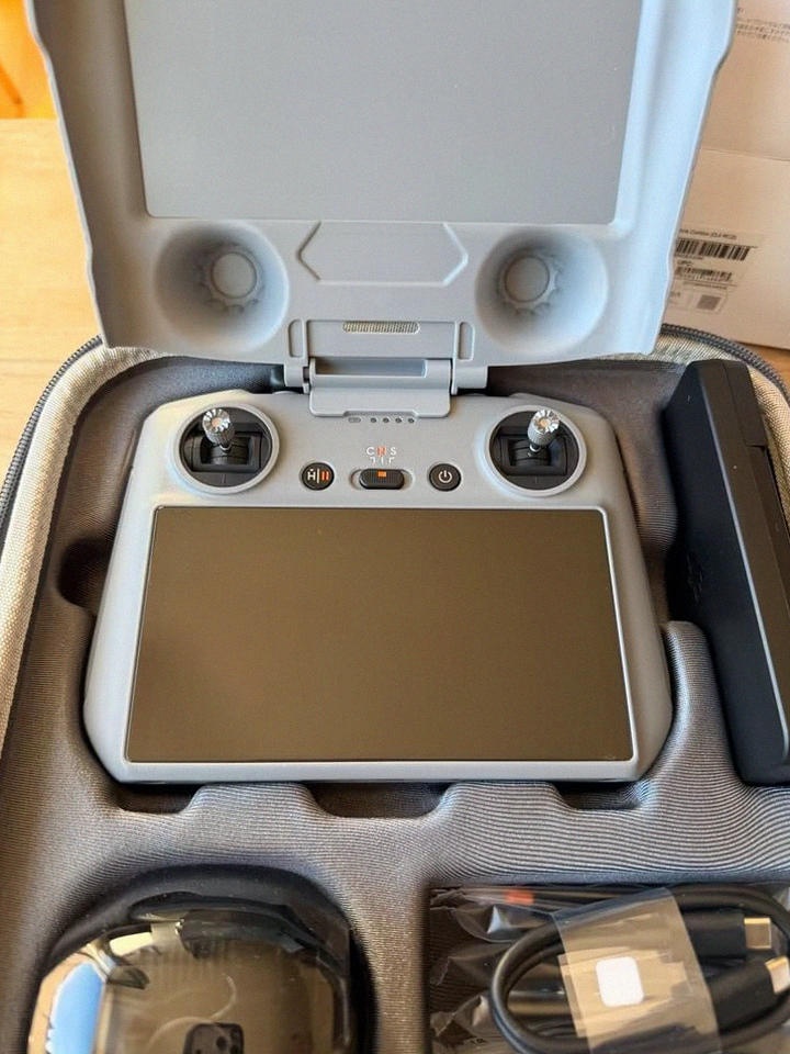 DJI Mini 5 Pro Fly More Combo (DJI RC 2) - 13