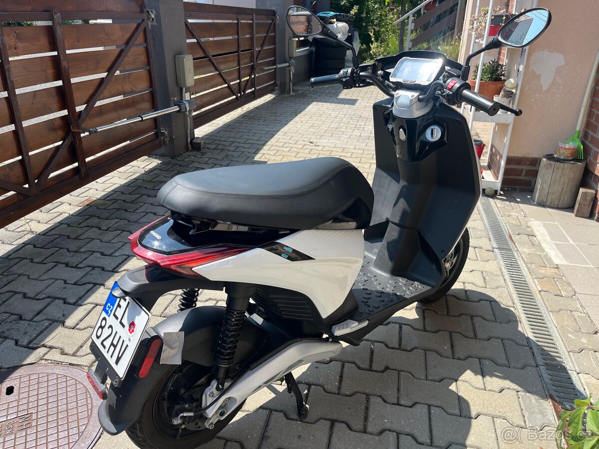 Piaggio 1 Active L3 elektro . Jede výborně - 13