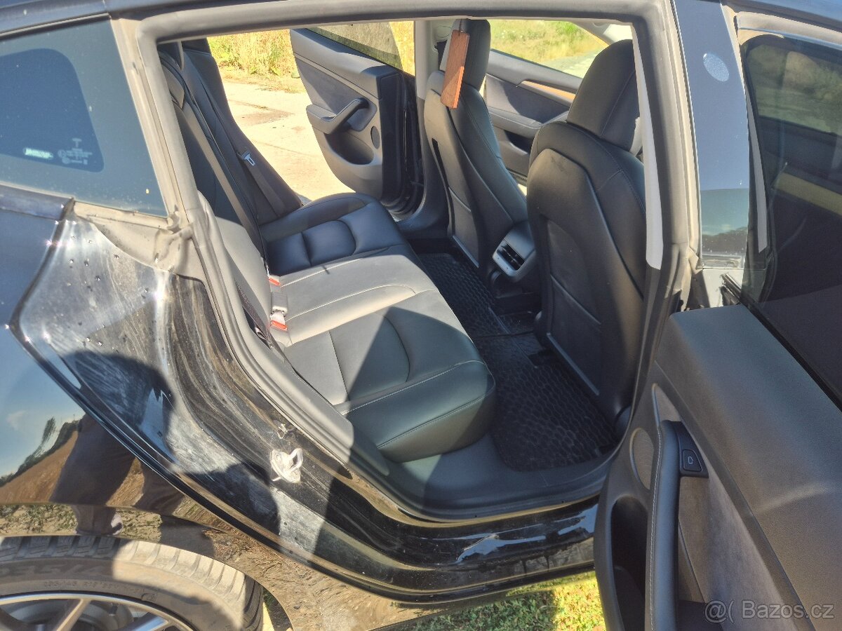 2022 Tesla Model 3 AWD LR Dual Motor, SOH 91% odpočet DPH - 13