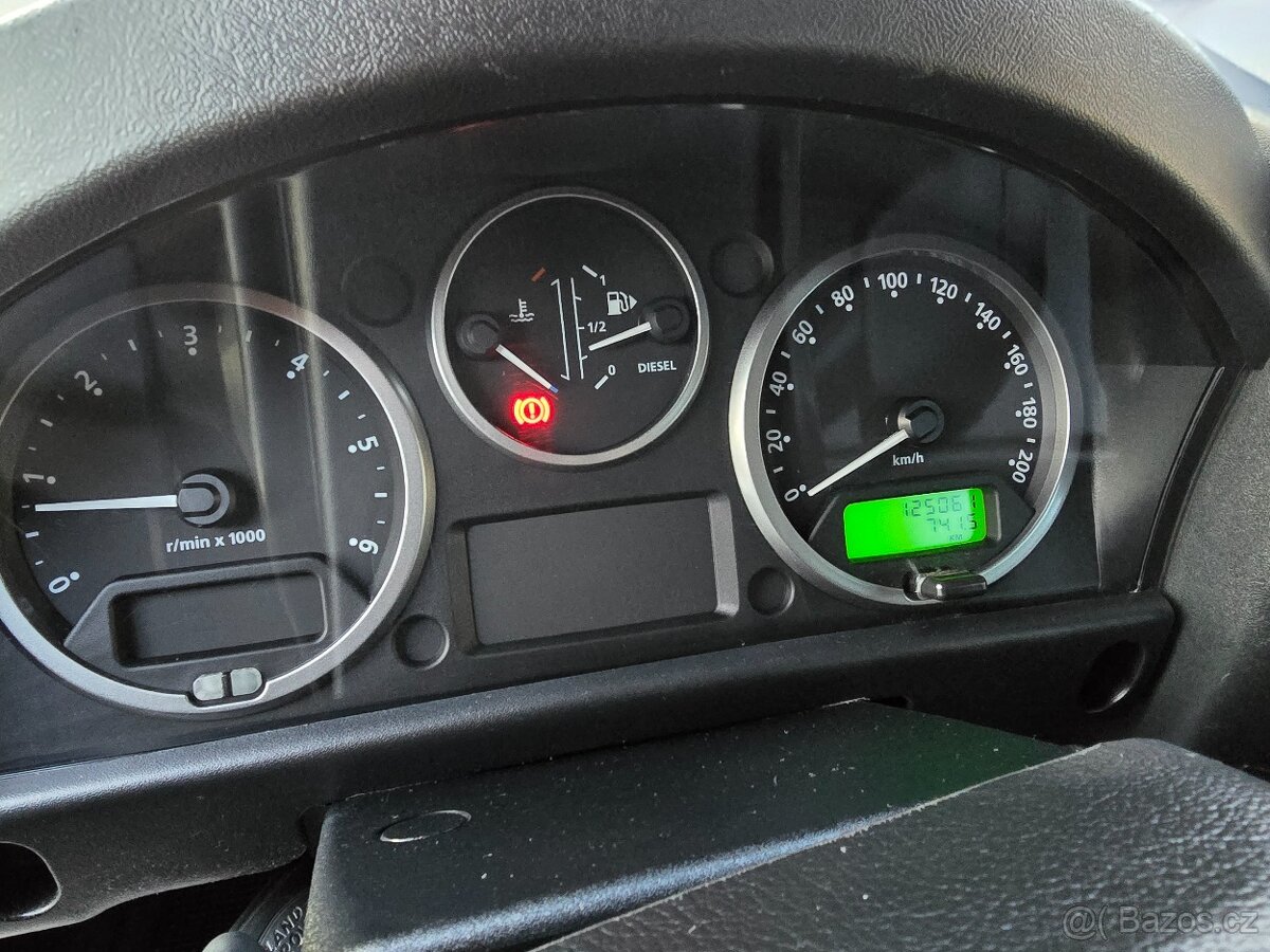 ⭐Land Rover Defender 2.2TD4/1.MAJ/ČR/2015/90KW⭐ - 13