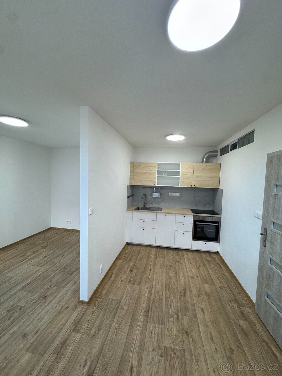 Prodej 2+kk Znojmo - 13