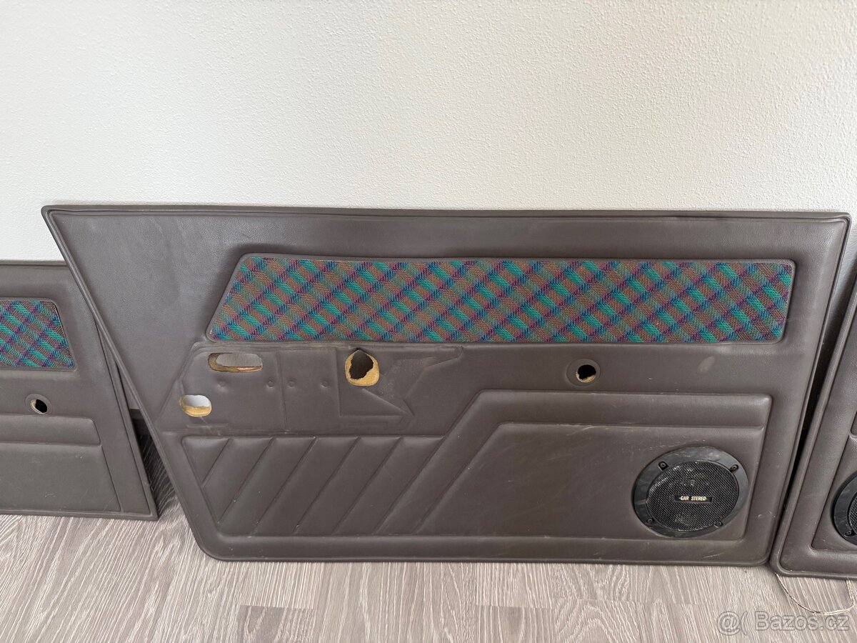 Interiér Favorit PRIMA Krásný stav - 13