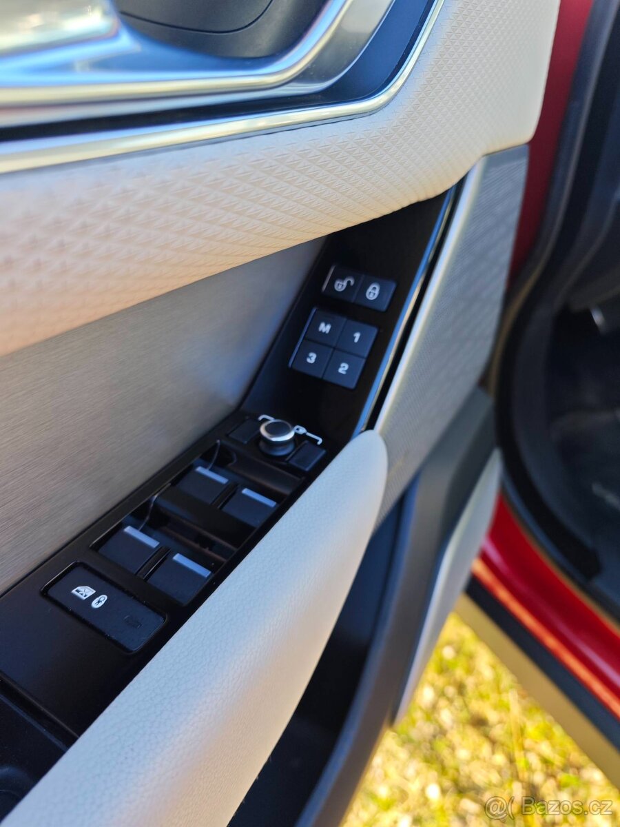 Range Rover Velar D300 SE R-Dynamic Odpočet DPH - 13