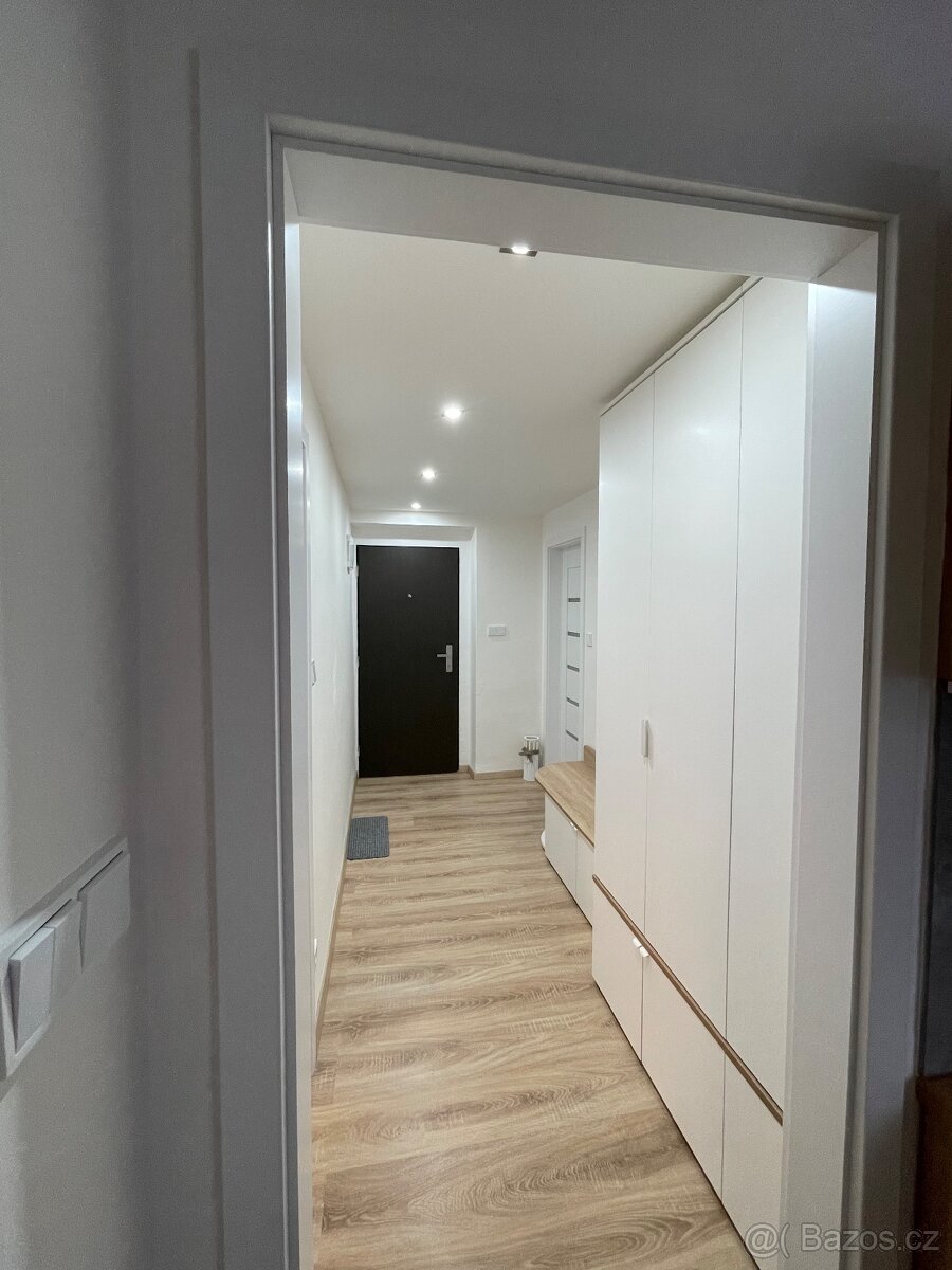 PRONÁJEM BYTU – Meziboří - 13