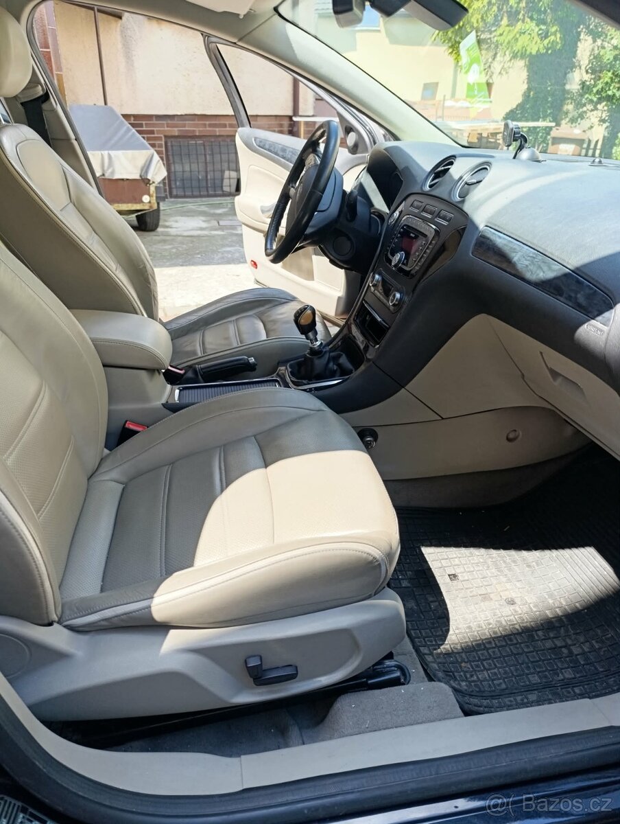 Ford Mondeo combi - 13