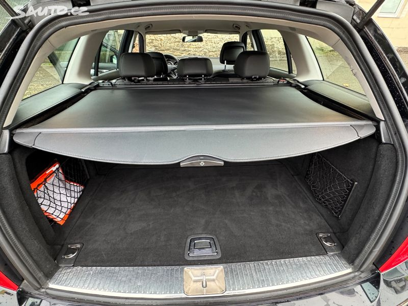 Mercedes-Benz Třídy C, 200,AVANTGARDE,MANUÁL,XENONY - 13