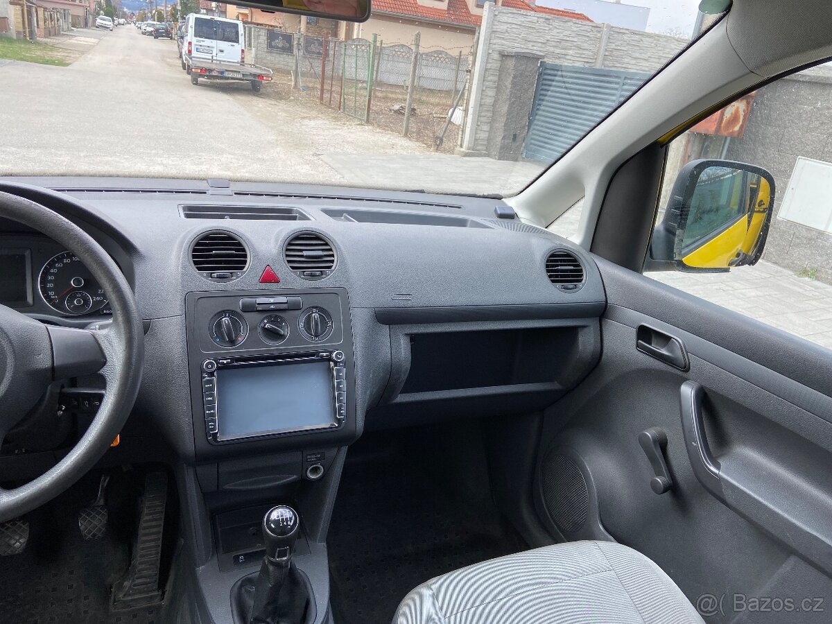 VW CADDY 2.0 TDi MAXI 4x4 - 13