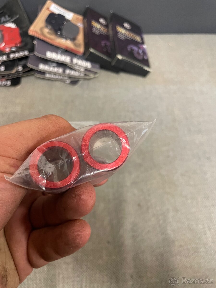 Na motorku (díly,příslušenství) - 13