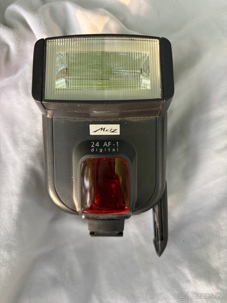 Fotoaparát Nikom D3100 + stativ + teleobjektiv ..... - 13