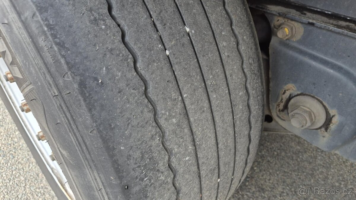 KRONE SD DRY LINER skříňový návěs - 13