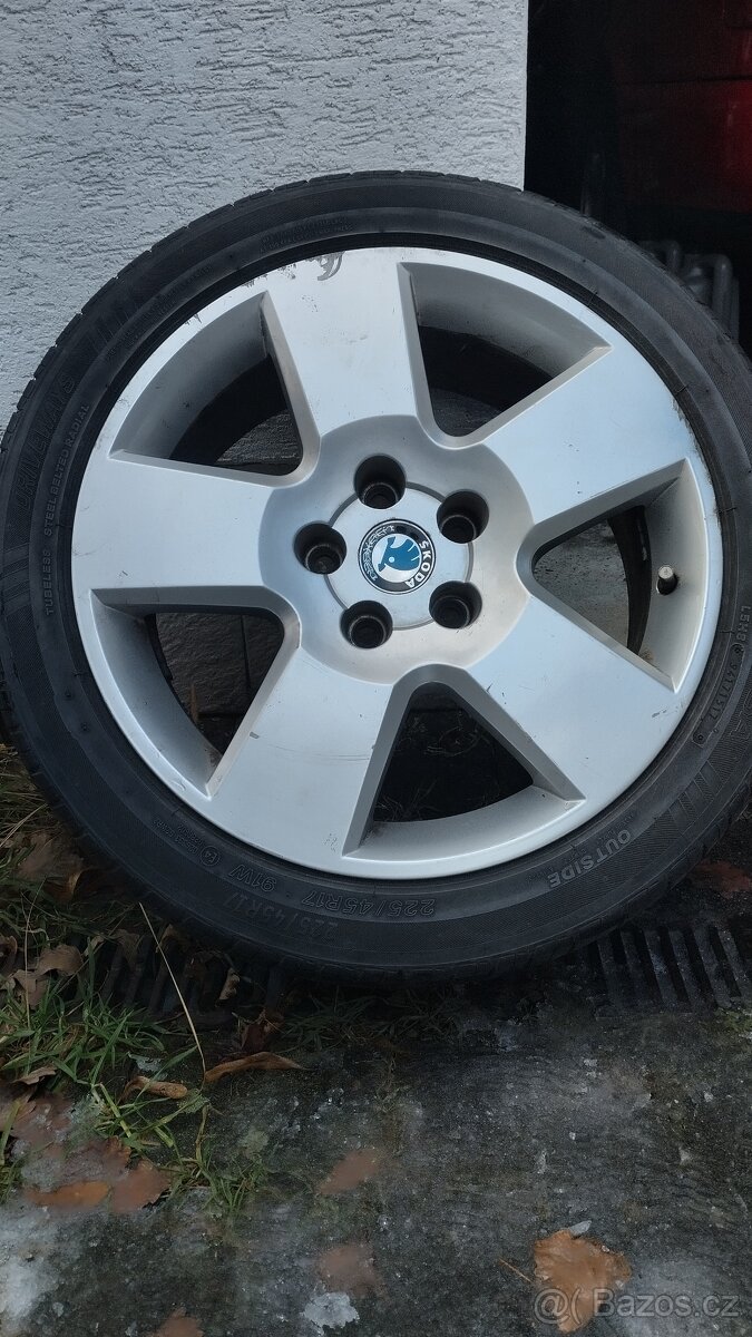 Superb 1 orig. sada alu Solid 17" letni - 13