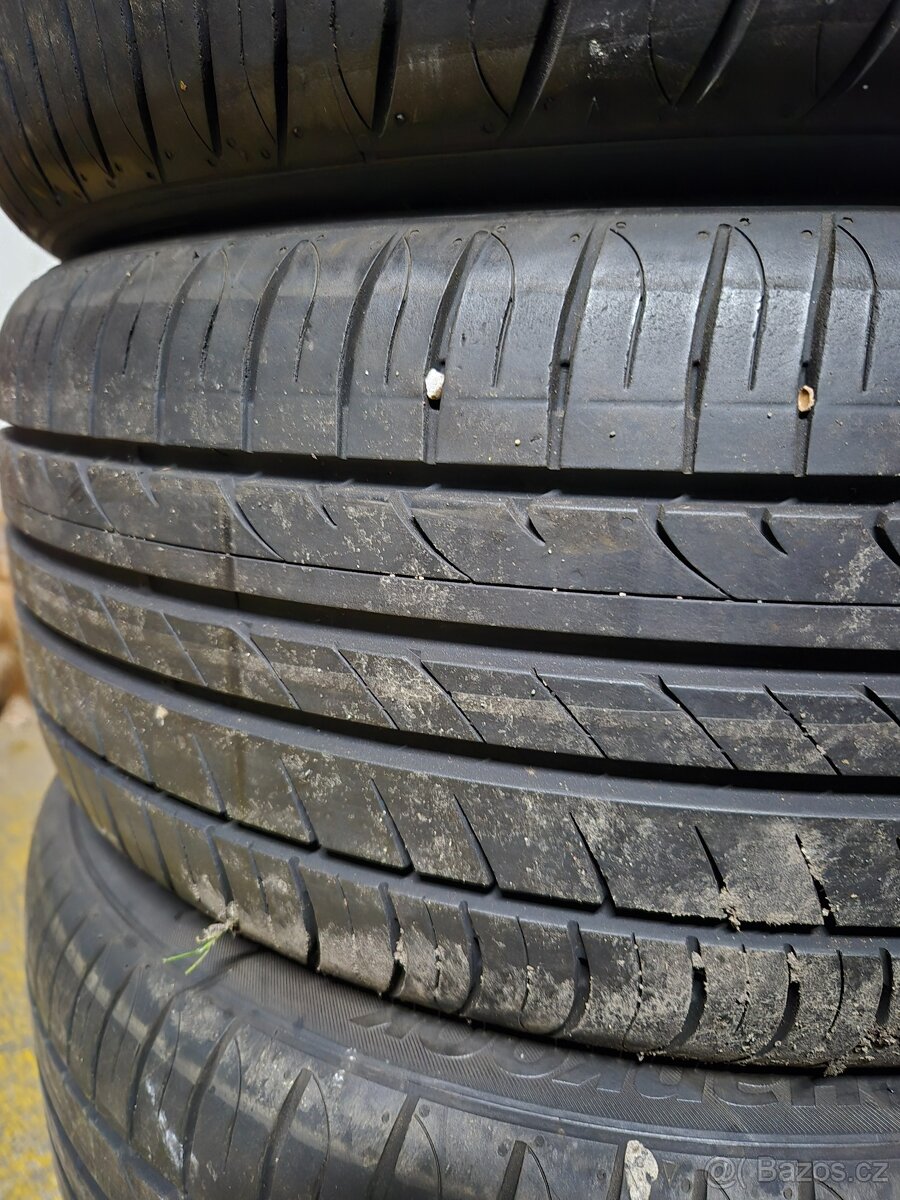 hyundai 5x114 225/45 R18 - 13