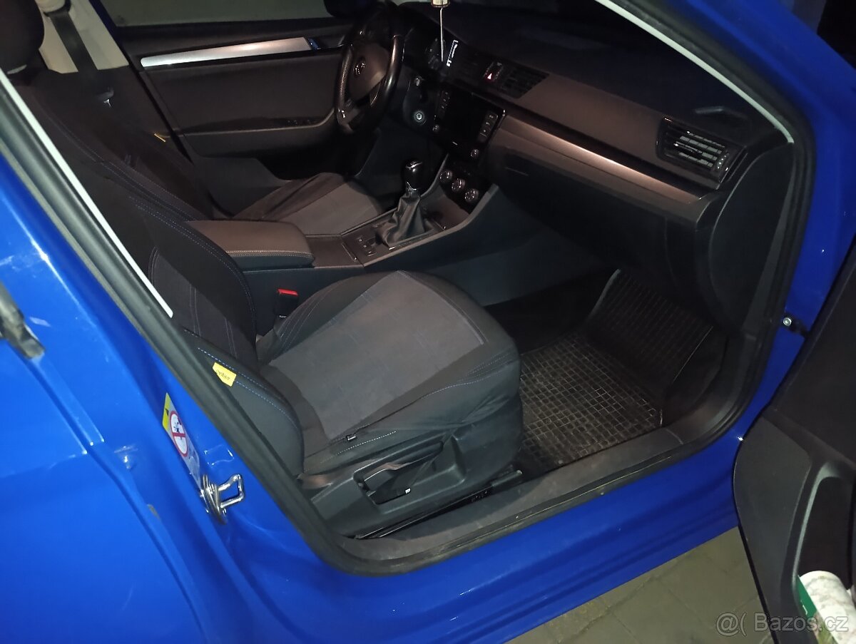 Prodám vozidlo Škoda Superb combi - 13