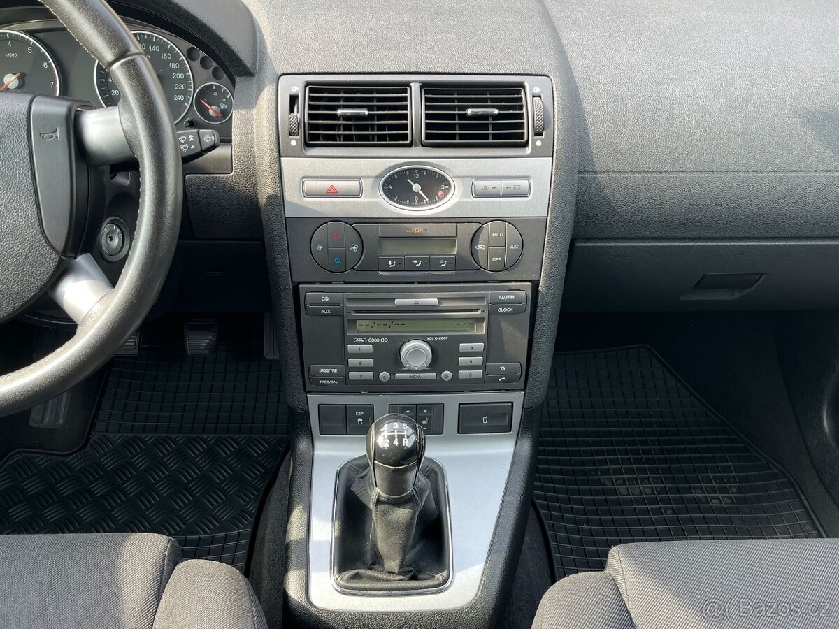 Ford Mondeo 1,8i 92KW VYHŘÍVANÉ PŘEDNÍ OKNO - 13