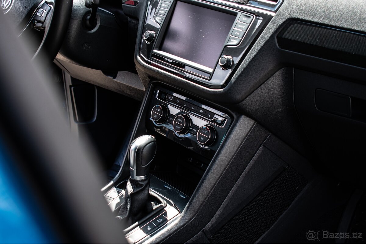 Volkswagen Tiguan - 13
