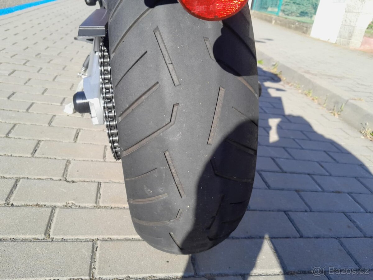 Aprilia Dorsoduro 750 - 23 kW - 13