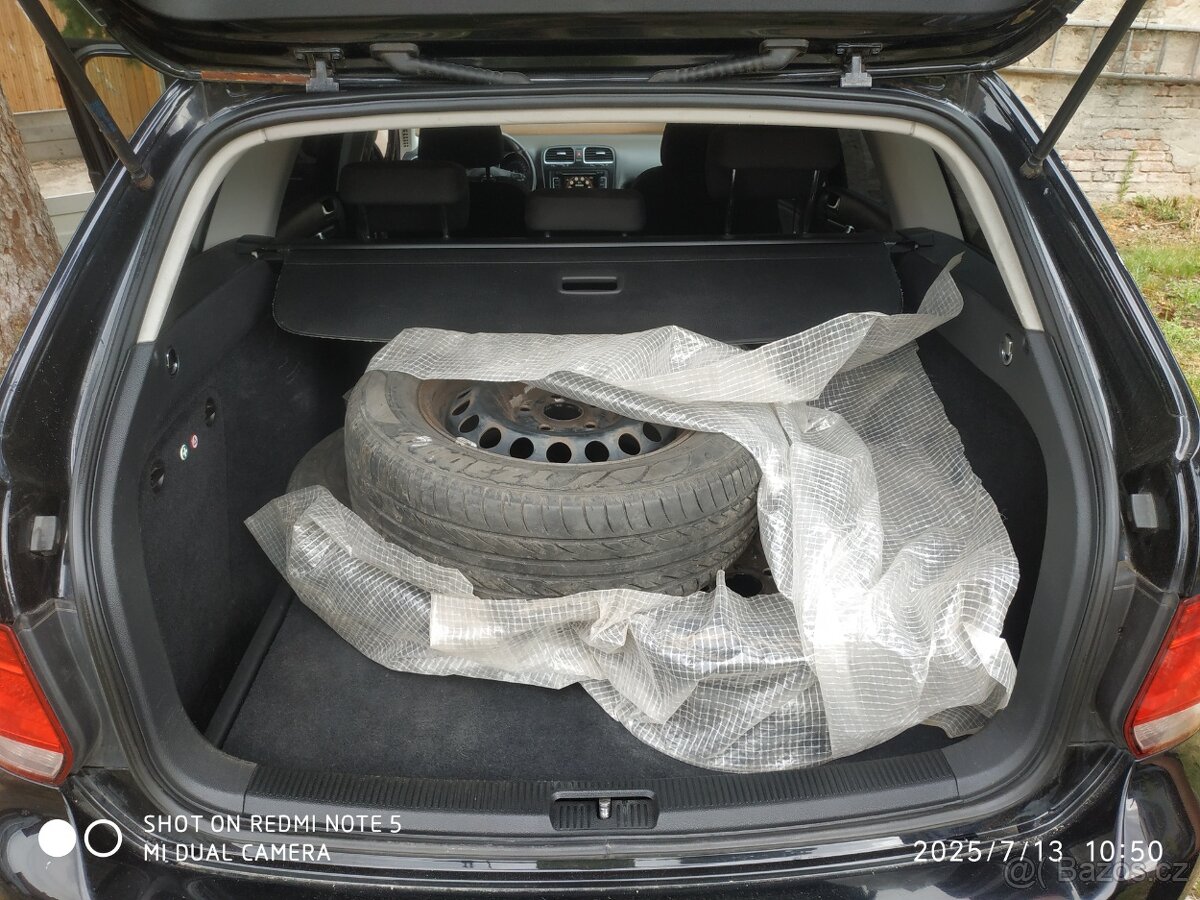 Volkswagen Golf Variant - 13