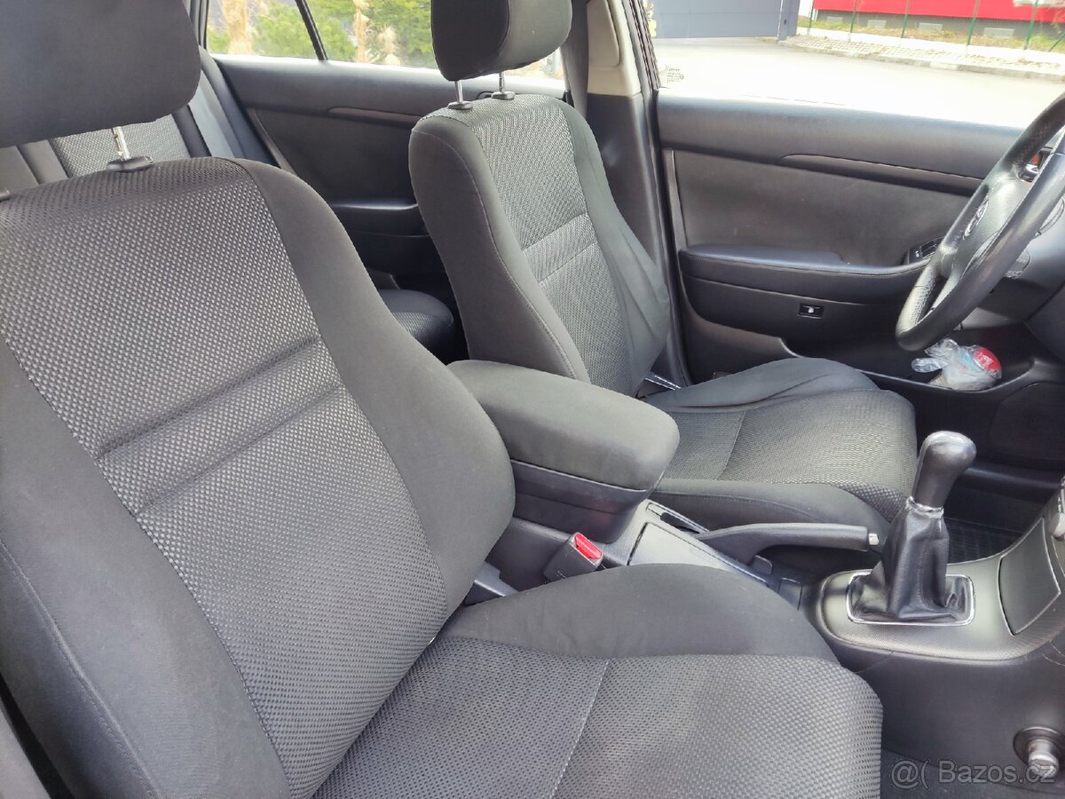 Toyota Avensis D4d 2.0 - 13