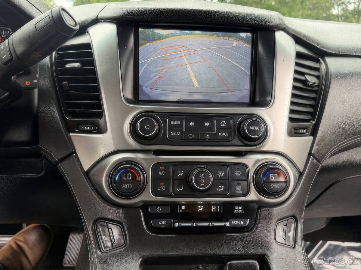 Chevrolet Suburban 2016 - 13
