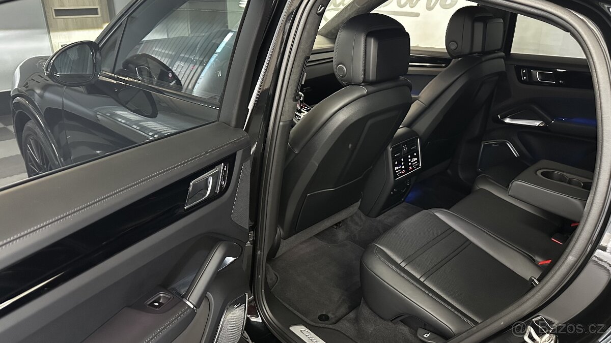 PORSCHE CAYENNE, TURBO COUPE / TOP STAV - 13