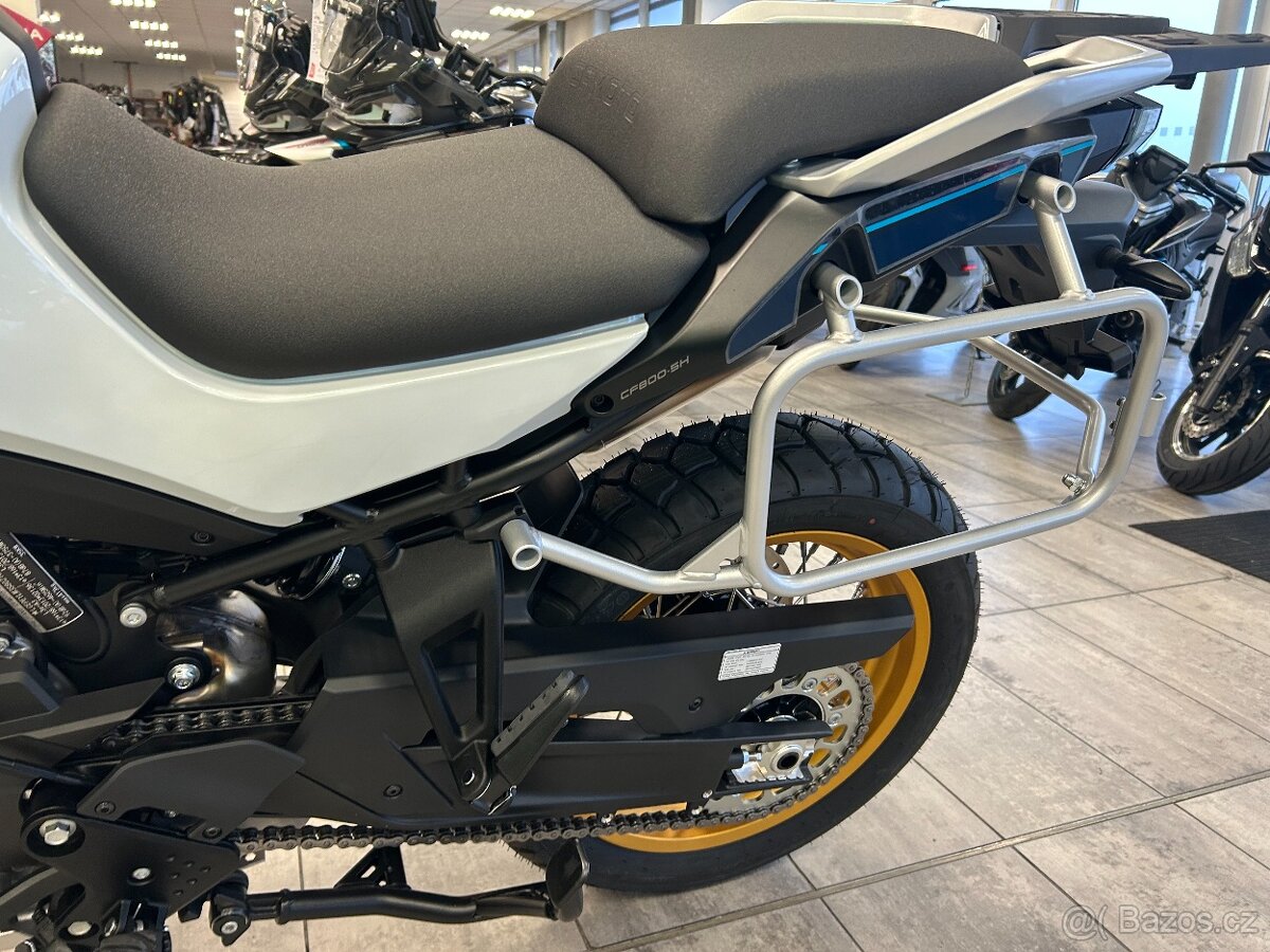 CF Moto MT 800 Explore 2026 - 13