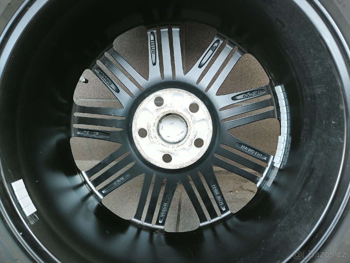 Toyota RAV4 Hybrid kola - 13