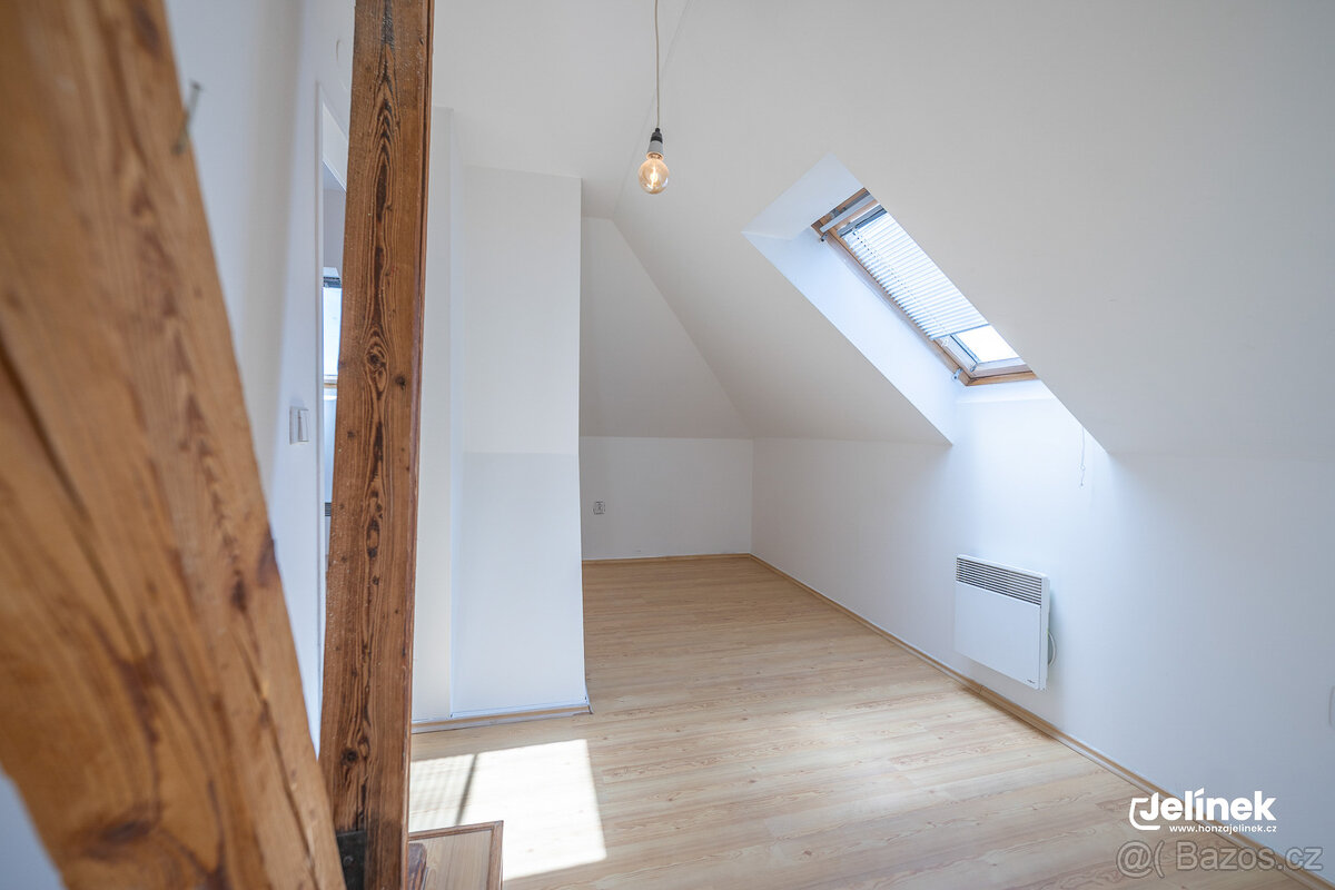 Mezonet o dispozici 4+1, Polička – ulice 1. máje 607 - 13