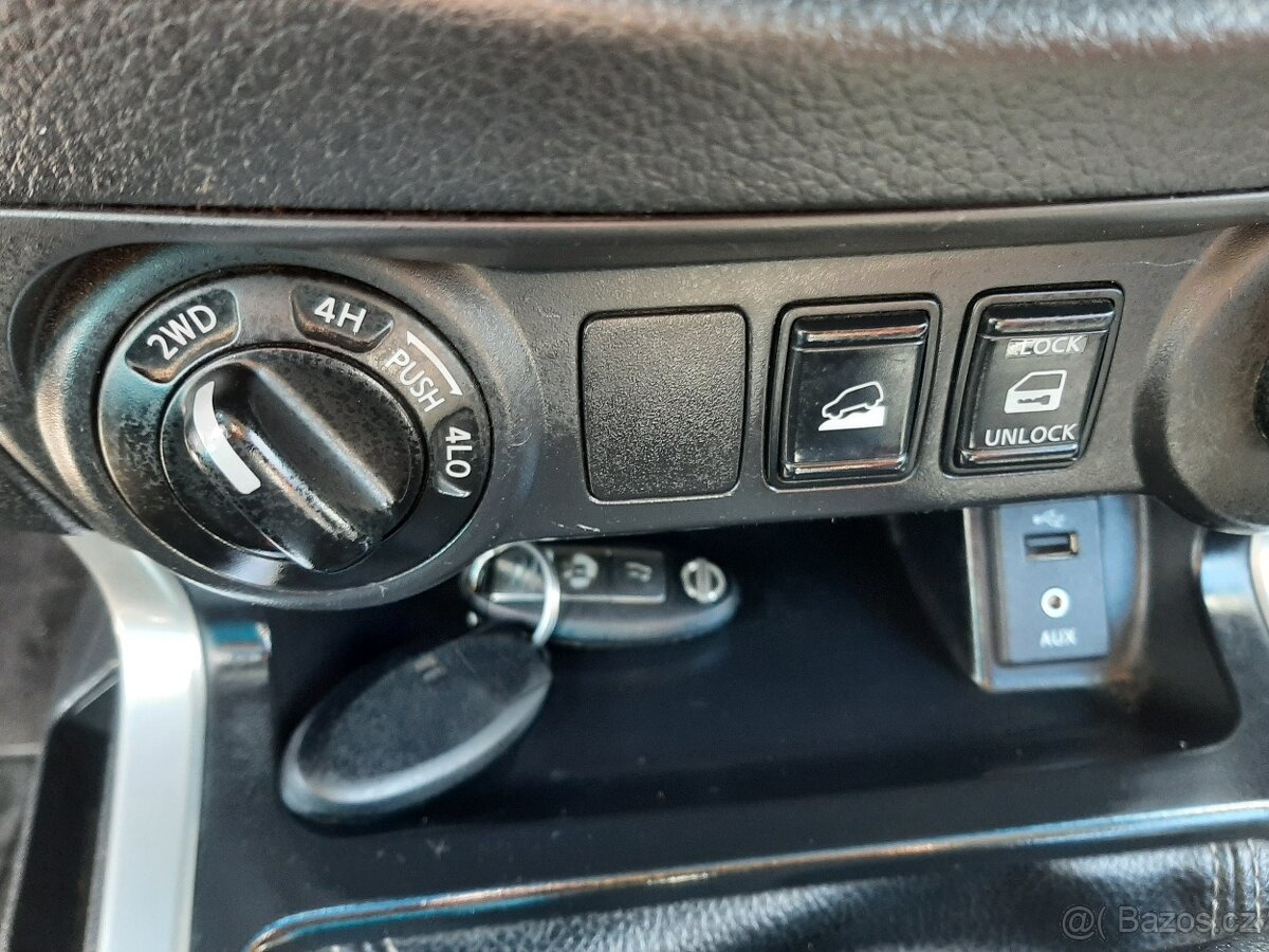 nissan navara 2,3d 120kw NP300 - 13