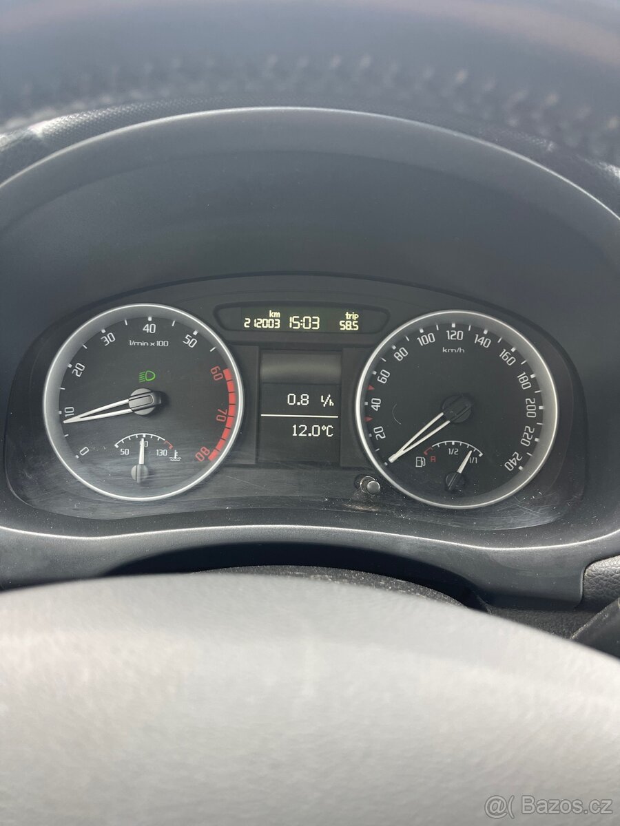 Skoda Roomster 1,4 63 kw - 13