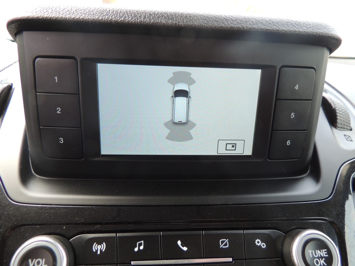 Ford Grand Tourneo Connect 1.5TDCi,88kw,2022,ČR,1maj-21%DPH - 13